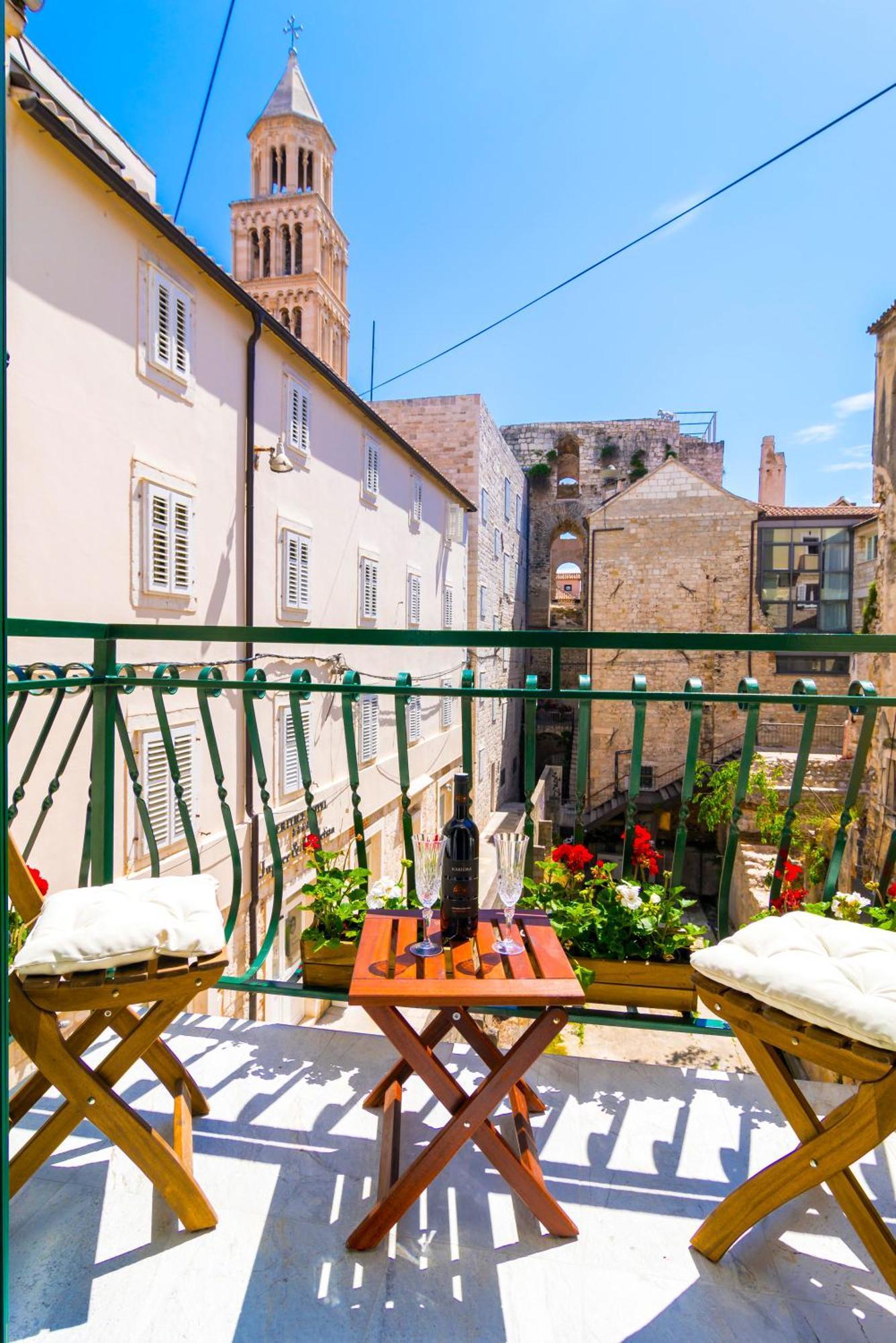 The Palace Collection Apartment Split